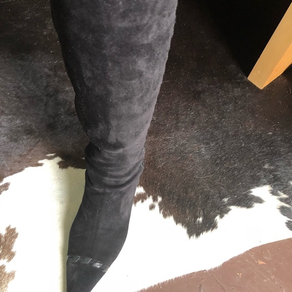 Beautiful suede heeled Prada tall boot - Picture 2 of 6